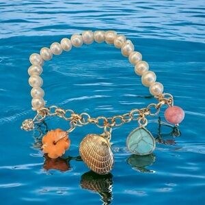 TOMMY BAHAMA‎ Shell Pearl Charm Bracelet NWOT